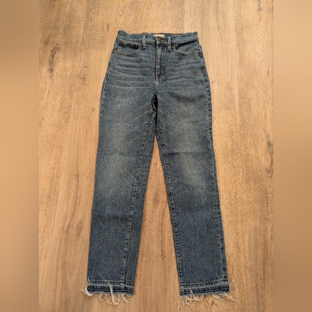 Madewell Classic Straight Jean Size 27T (Tall)